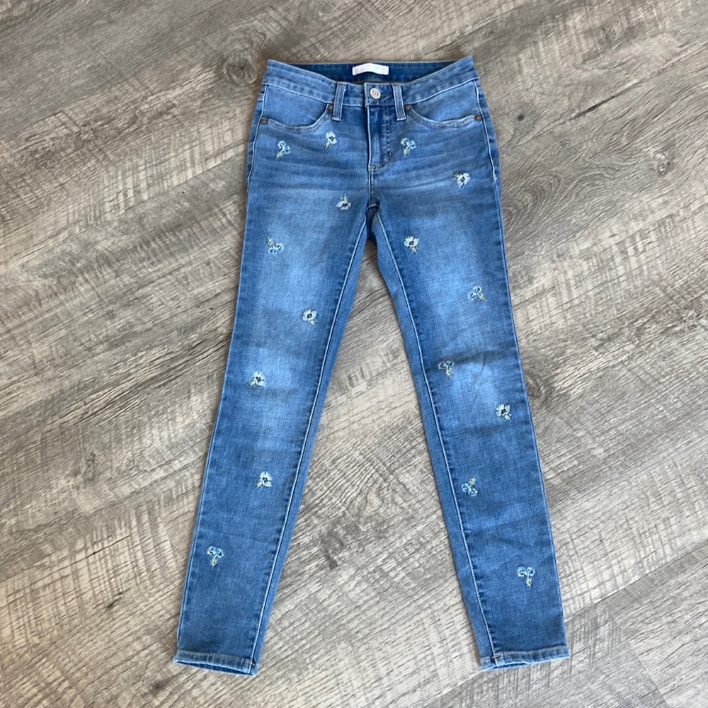 Lauren Conrad Floral Embroidered Super Skinny Jean sz 2